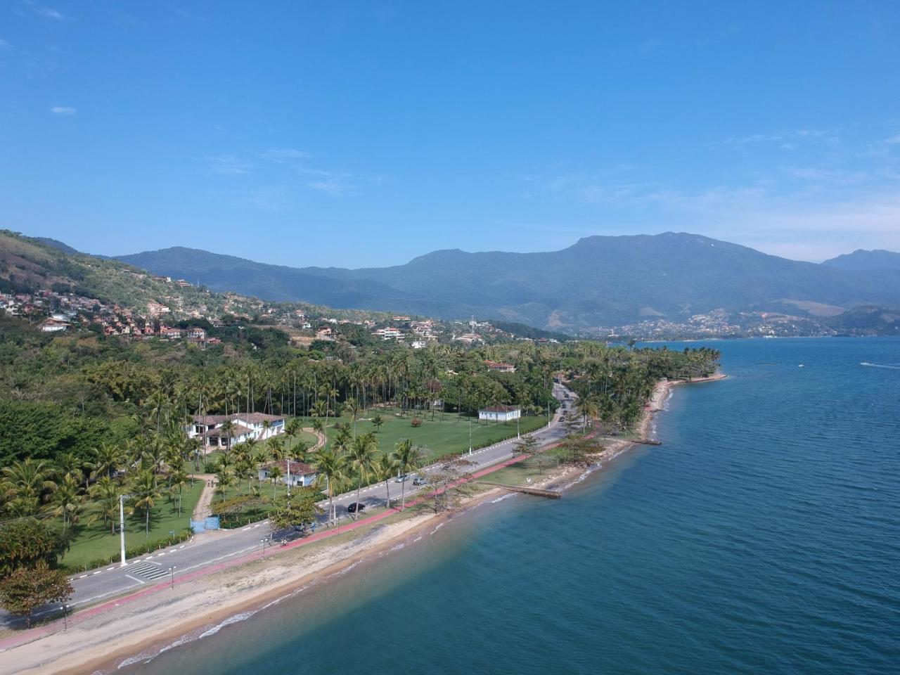 Quartos Proximo Ao Centro De Ilhabela